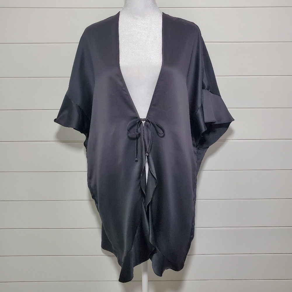 Victoria's Secret Black Satin Flutter Sleeve Kimono Robe. Size: One Size‎